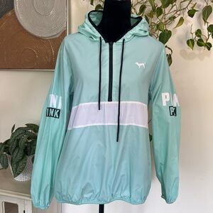PINK by Victoria's Secret Windbreaker Size xs-s Athleisure Outdoors Lightweight
